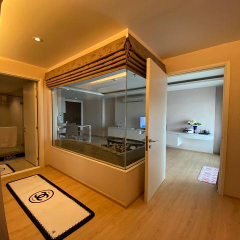 ขาย / เช่าคอนโดเอช สุขุมวิท 43 ชั้น 27  
