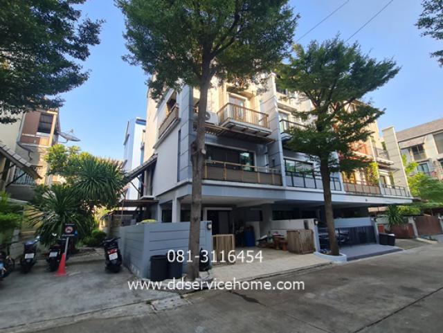 ขายทาวน์เฮาท์ อารียา แมนดารีนา รัชดา-สุทธิสาร ท/ฮ 4 ชั้น เนื้อที่ 26.9 ว้า ราคา 8.7 ล้าน  ใกล้รถไฟฟ้า MRT สถานีสุทธิสาร เข้า-ออก ถนนรัชดา สุทธิสารวินิจฉัย