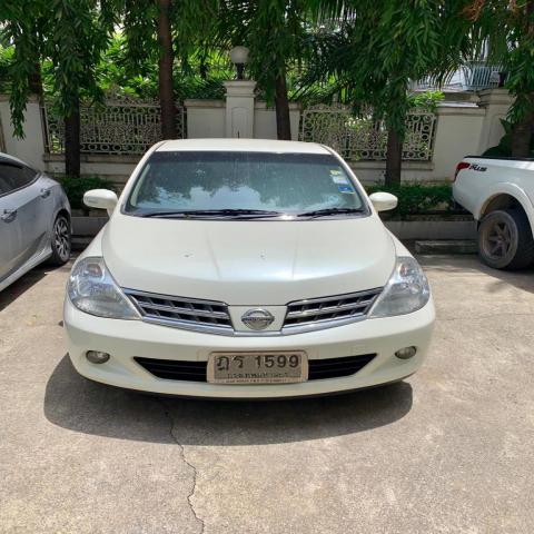 ขายรถ Nissan Tiida ปี 2010 (เจ้าของขายเอง )