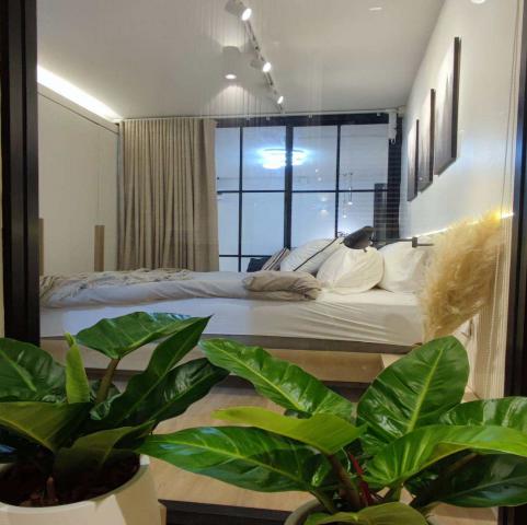 Ratchatewi tower 1 br condo only 150 m from BTS Ratchatewi/Siam