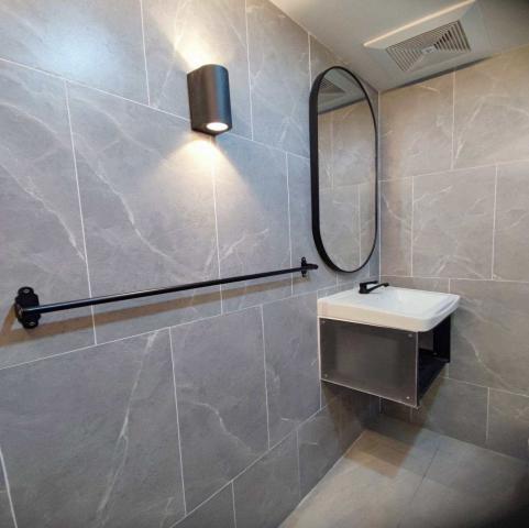 Ratchatewi tower 1 br condo only 150 m from BTS Ratchatewi/Siam