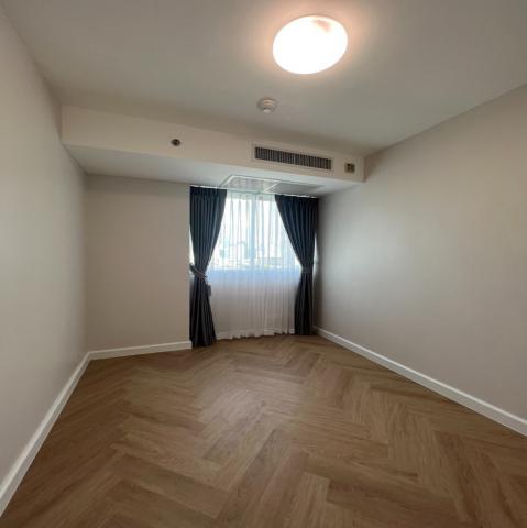 (เจ้าของขาย)ขาย คอนโดติดแม่น้ำ Supalai River Place เจริญนคร 79 ตรม. 2 นอน ชั้น 20 