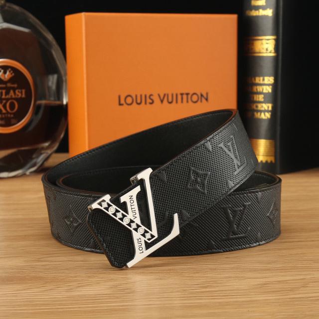 รับพรีออเดอร์เข็มขัด LV Shadow มีมัดจำ