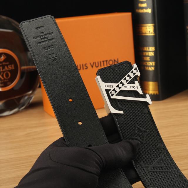 รับพรีออเดอร์เข็มขัด LV Shadow มีมัดจำ
