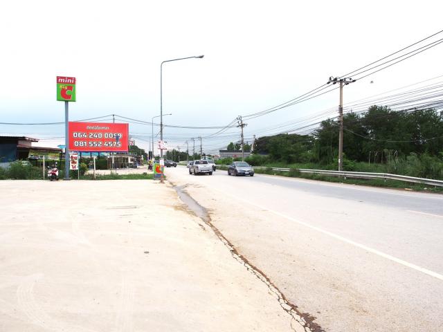 ขายที่ดินเปล่า ติดถนนซอย 2 ด้าน ติดหมู่บ้าน Villaggio ทำเลดี เหมาะทำเป็นที่พักอาศัย อ.บางกรวย จ.นนทบุรี