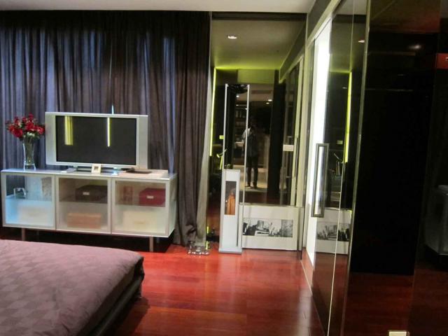 ขายคอนโด Manhattan Chidlom ห้องสวยมีเฟอร์นิเจอร์ พร้อมเข้าอยู่