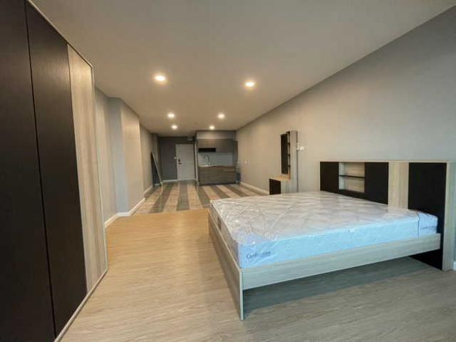 ขายคอนโดลาเมซอง(Lamaison 24) พหลโยธิน 24 วิวสระ ใกล้ BTS พหลโยธิน