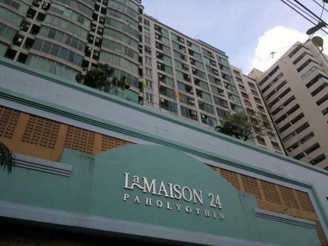 ขายคอนโดลาเมซอง(Lamaison 24) พหลโยธิน 24 วิวสระ ใกล้ BTS พหลโยธิน