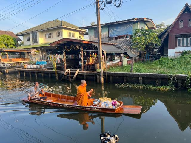 ทริปพายเรือท่องเที่ยวตามรอยพระเจ้าตากพระนครถึงฝั่งธนฯ