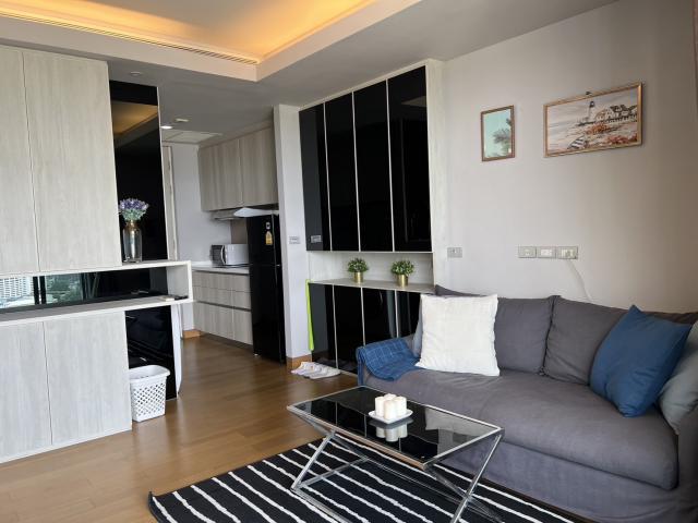 ให้เช่าคอนโด ลุมพินี 24 ชั้น19 2ห้องนอน2ห้องน้ำ ใกล้ห้างดัง ย่านสุขุมวิท กรุงเทพฯ
