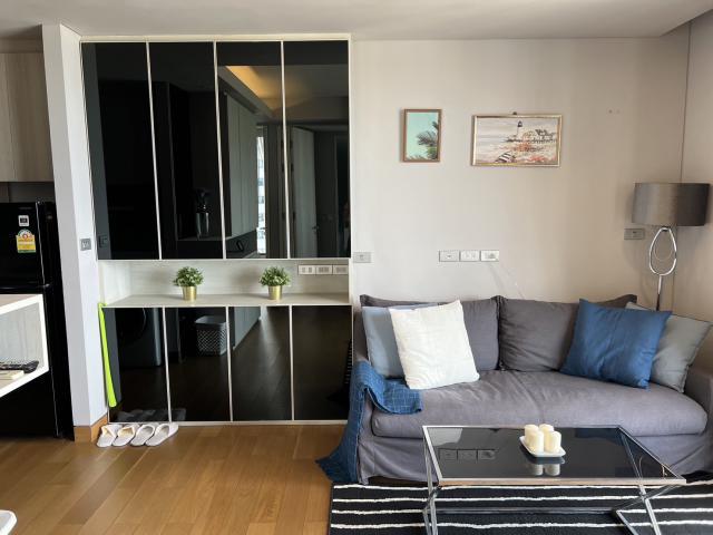 ให้เช่าคอนโด ลุมพินี 24 ชั้น19 2ห้องนอน2ห้องน้ำ ใกล้ห้างดัง ย่านสุขุมวิท กรุงเทพฯ