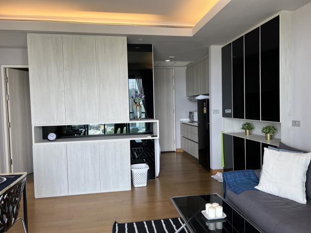 ให้เช่าคอนโด ลุมพินี 24 ชั้น19 2ห้องนอน2ห้องน้ำ ใกล้ห้างดัง ย่านสุขุมวิท กรุงเทพฯ