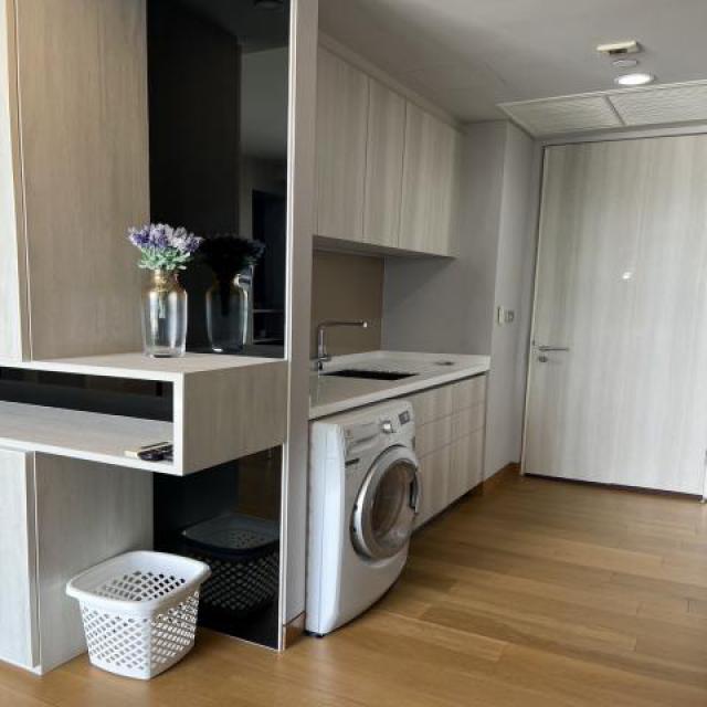 ให้เช่าคอนโด ลุมพินี 24 ชั้น19 2ห้องนอน2ห้องน้ำ ใกล้ห้างดัง ย่านสุขุมวิท กรุงเทพฯ