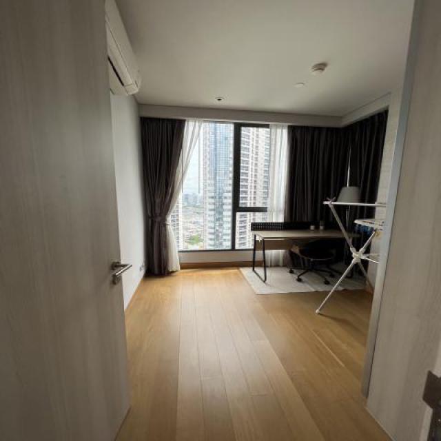 ให้เช่าคอนโด ลุมพินี 24 ชั้น19 2ห้องนอน2ห้องน้ำ ใกล้ห้างดัง ย่านสุขุมวิท กรุงเทพฯ