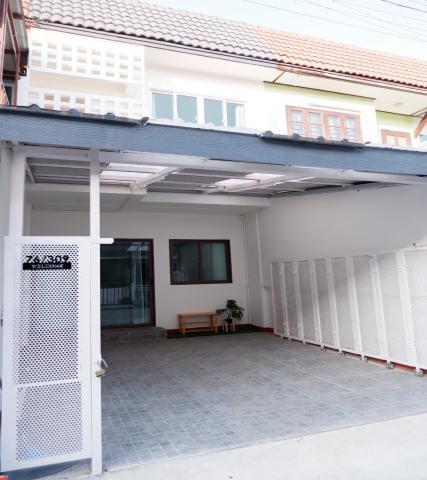 ขายทาวน์เฮ้าส์ 2 ชั้น รีโนเวทใหม่หมดจด หมู่บ้านบัวทอง 4 บ้านกล้วย-ไทรน้อย 