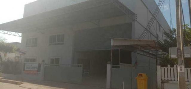 ให้เช่าโรงงานพร้อมอาคารสำนักงาน พื้นที่ 255 ตรว. เหมาะสำหรับทำธุรกิจ อ.บางบัวทอง จ.นนทบุรี