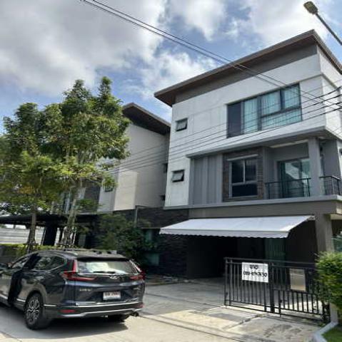 ขายบ้านกลางเมือง ดิ อิดิชั่น บางนา-วงแหวน บ้านแฝด 3ชั้น
