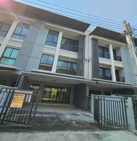 ขายทาวน์โฮมบ้านกลางเมืองรัตนาธิเบศร์ 3 ห้องนอน ใกล้ทางด่วนและรถไฟฟ้าสายสีม่วง จ.นนทบุรี เจ้าของขายเอง ต่ำกว่าทุน