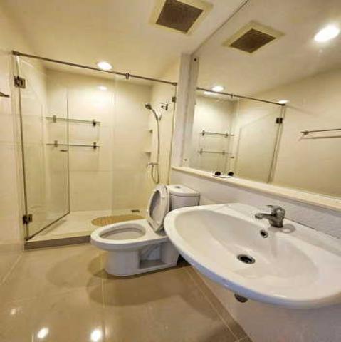 ขายทาวน์โฮมบ้านกลางเมืองรัตนาธิเบศร์ 3 ห้องนอน ใกล้ทางด่วนและรถไฟฟ้าสายสีม่วง จ.นนทบุรี เจ้าของขายเอง ต่ำกว่าทุน