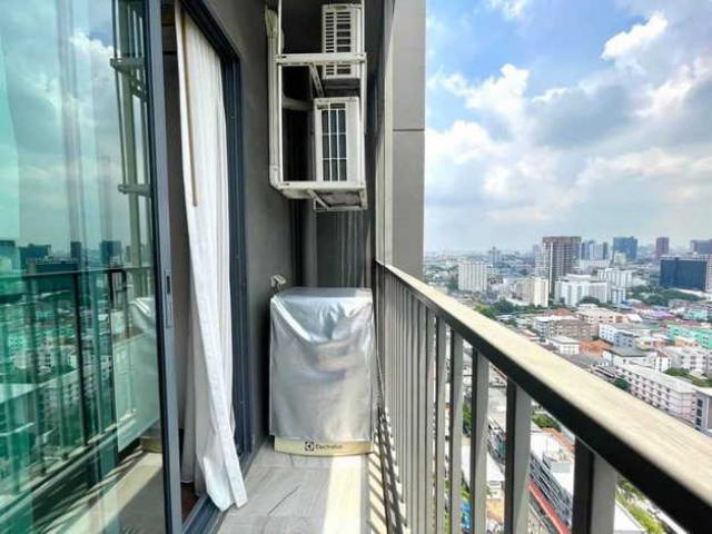 ให้เช่า C Ekkamai Condo ชั้น24 เฟอร์นิเจอร์ครบครัน วิวสวย ใกล้ BTS เอกมัย 