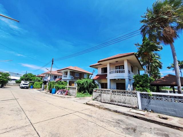 ขาย SALE บ้าน ณัฐนันท์โฮม 4 57 ตาราง-วา 0 NGAN 0 ไร่ 3 Bedroom 2 BR 1950000 THB ไม่ไกลจาก ใกล้รถไฟฟ้าชานเมืองสายสีแดงเข้ม ใกล้รถไฟฟ้าสายสีชมพูปากเกร็ด รถไฟฟ้าสายสีม่วงคลองบางไผ่ ใกล้มหาวิทยาลัยธรรมศาสตร์รังสิต ใกล้มหาวิทยาลัยชินวัตร ใกล้มหาวิทยาลัยปทุมธาน