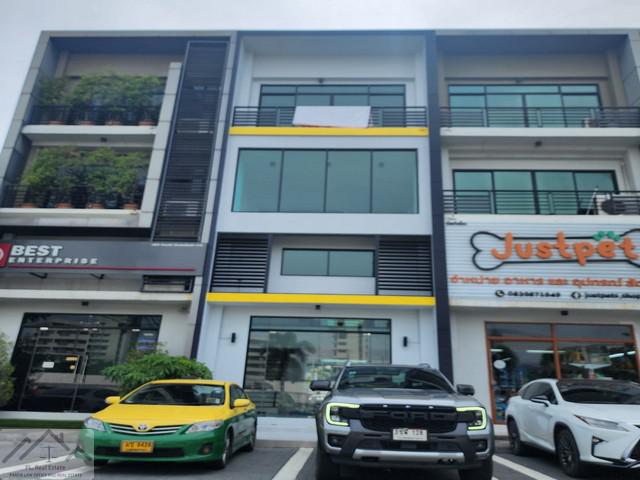 ให้เช่าโฮมออฟฟิศ 3.5 ชั้น สไตล์โมเดิร์น โครงการ H-Cape Biz Sector อ่อนนุช สุขาภิบาล 2 ยูนิตหน้าโครงการ ติดถนนใหญ่ มีหน้าร้าน 2 ด้าน 