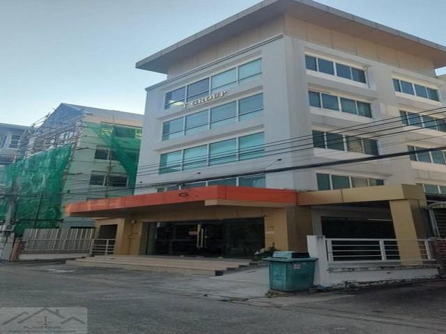 PB4719 ให้เช่าอาคาร​สำนักงาน​ 5ชั้น​ ถนนนวลจันทร์ ติดเลียบด่วนรามอินทรา ใกล้้เลียบด่วนเอกมัย รามอินทรา