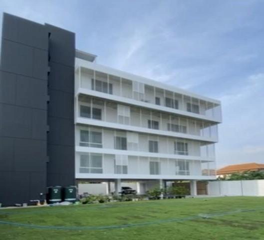 PB4771 ขายอาคารสำนักงานสร้างใหม่ ซอยงามวงศ์วาน43 ขนาดเนื้อที่ 199 ตารางวา จำนวน 6 ชั้น 12 ห้อง 10 ห้องน้ำ จอดรถ 11 คัน พร้อมติดตั้งลิฟท์