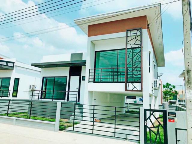 ถ.หลวงเเพ่ง เฟอร์บิวท์อินจัดเต็ม ให้เช่าบ้านเดี่ยว 3นอน 2 น้ำ 224 ตร.ม.53 ตร.ว  ตลาดหัวตะเข้ใหม่ 1 กม.
