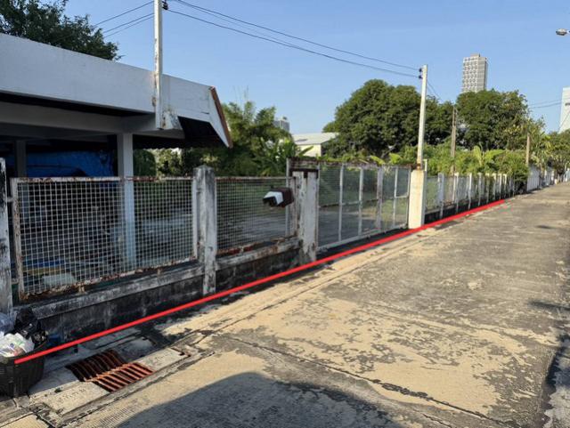 ขายที่ดินใกล้ BTS อ่อนนุช สุขุมวิท56 แยก 3-1 ที่ดิน 406 ตรว. กว้างติดซอย 39 เมตร ที่ดินถมแล้ว ขายตารางวาละ 150,000 บาท 081-303-06969 