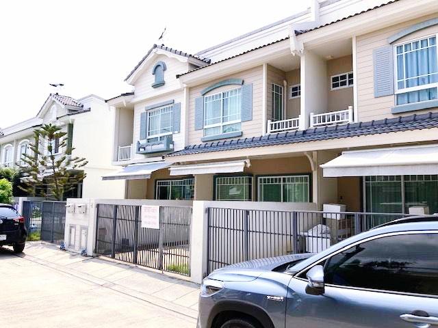 อินดี้ บางนา กม.7 ย่านเมกะบางนา 1.4 กม. 3แอร์ 19 ตร.วา. เฟอร์หรูที่สุด ถูกที่สุดใน  คอนคอร์เดียน 800 ม.ทาวน์เฮาส์ 2 ชั้น ใหม่  2นอน 3น้ำ 