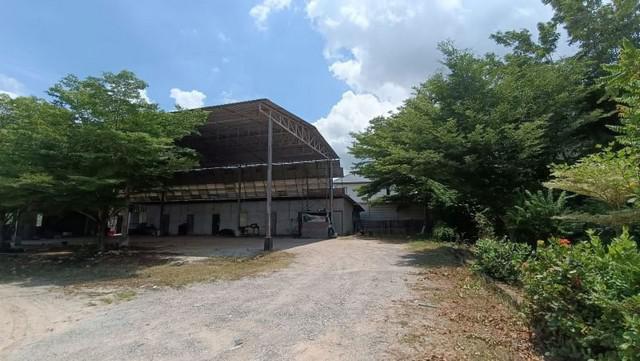 ขายที่ดินพร้อม อาคาร โรงรถ บ้านพักคนงาน ซอยโรงเรียนศรีสุวิช บางละมุง TP-L0947