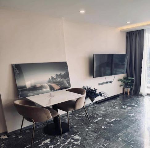 168 Sukhumvit 36 spacious quiet comfortable 5th floor BTS Thonglor