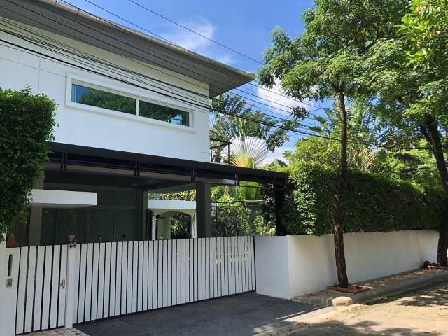 ขายบ้านเดี่ยวหัวมุม 2 ชั้น โนเบิล จีโอ วัชรพล  ขนาดเนื้อที่ 105.6 ตร.ว. เดินทางสะดวกใกล้รถไฟฟ้าสายสีชมพู และทางพิเศษฉลอง บางเขต  กรุงเทพฯ