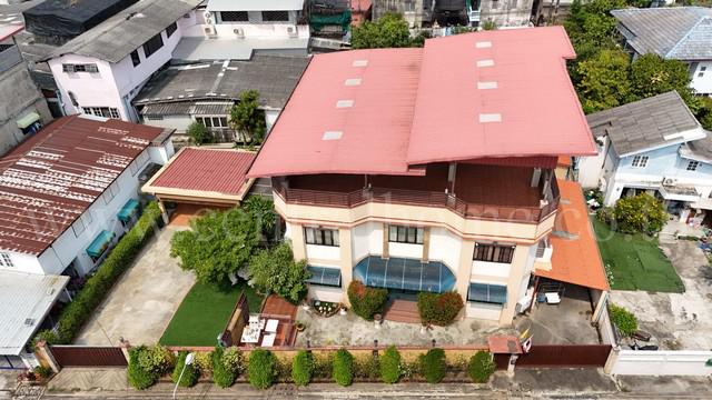 บ้านเดี่ยว ซอยหมู่บ้านเศรษฐกิจ 10 - บางแค แปลงใหญ่ เหมาะสำหรับทำเป็นโฮมออฟฟิศ