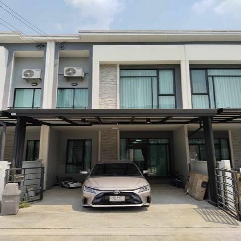 ทาวน์โฮม พลีโน่ พหล-วัชรพล 2 ราคา 3,700,000. 2 ชั้น  จอดรถ 2 คัน
