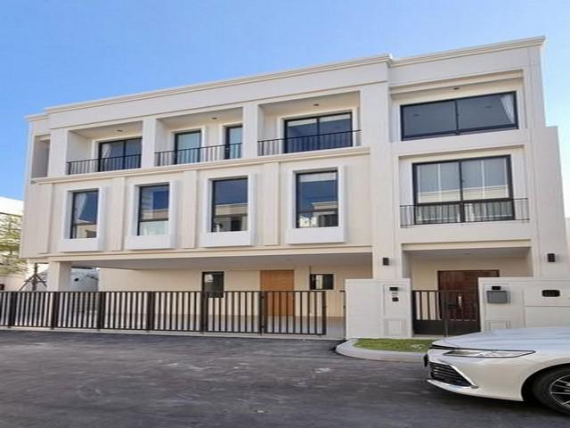 ให้เช่าบ้านเดี่ยวหรู 3 ชั้น โครงการ AERIE Srinakarin-Krungthepkreetha 