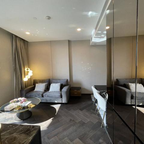 ให้เช่าคอนโดหรู The ESSE Sukhumvit 36 (ดิ เอส สุขุมวิท 36) ขนาด 38.5 ตร.ม. ติดรถไฟฟ้า BTS ทองหล่อ วิวโล่ง  พร้อมอยู่