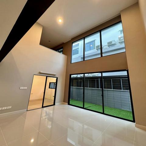 P389 ขาย พรีเมียมทาวน์โฮม 