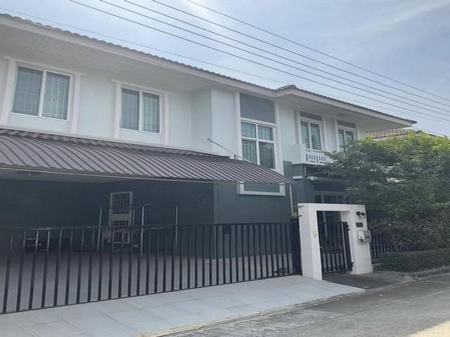 ขายบ้านเดี่ยว 2 ชั้น หมู่บ้าน กรองทอง ทรอปิคอล เฉลิมพระเกียรติ ร.9 ขายบ้านเดี่ยว 2 ชั้น หมู่บ้าน กรองทอง ทรอปิคอล เฉลิมพระเกียรติ ร.9 