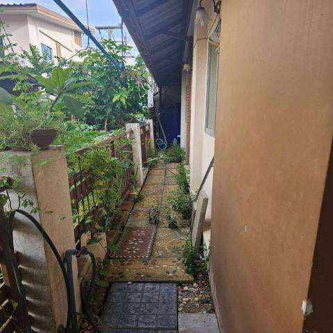 ขายทาวน์เฮ้าส์2ชั้น หลังมุม ทำเลทอง เดอะ เฟิร์สโฮม รังสิต-ลำลูกกา คลอง 2 จังหวัดปทุมธานี