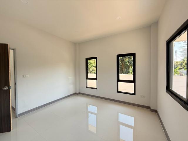 บ้านชั้นเดียวสร้างใหม่ บ้านน้ำโท้ง ซอย 2 ต.สบแม่ข่า อ.หางดง เชียงใหม่