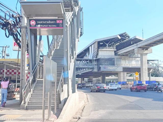 เดินไป แฟชั่นไอแลนส์ 445ม. 7-11 MRT วงแหวนรามอินทรา จดทะเบียนได้ ให้เช่าโฮมออฟฟิศ 4 ชั้น  22ตร.วา. 320 ตร.ม.  ปัญญาอินทรา 1กม. 5นอน แม็คโคร