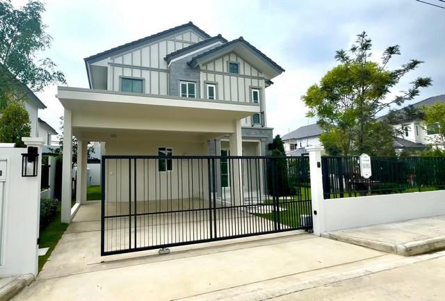 รหัสทรัพย์ R3306 ให้เช่า บ้านเดี่ยว 2 ชั้น หมู่บ้าน Villaggio 3 ศรีนครินทร์ - บางนา บ้านหลังมุม