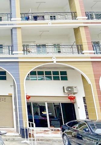 เปิดซิง ตลาดการค้าหนองแขม 2.2 กม.ให้เช่า อาคารพาณิชย์ 4.5 ชั้น  ตลาดสมบูรณ์อ้อมน้อย 700 ม.ใหม่ทั้งหลัง 21ตร.วา .331ตร.ม. 4 น้ำ 