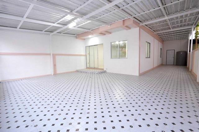 KDH0062 ขายทาวน์เฮ้าส์ บ้านพร้อมพรรณ ขนาด 33.7 ตร.วา  2 ชั้น หลังมุม ทำเลดี ใกล้ทุกความสะดวก 