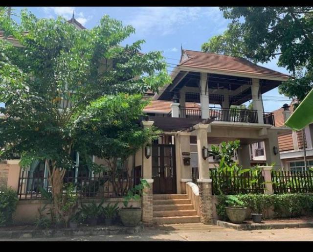 ขายบ้านหรู ริมอ่างเก็บน้ำหนองค้อ มบ.ธาราปุระ ศรีราชา TP-H1110