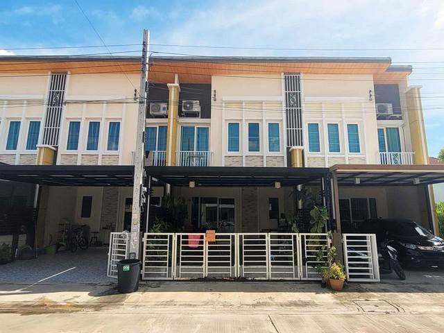 ขายทาวน์โฮม โกลเด้นทาวน์ เฉลิมพระเกียรติ-สวนหลวง ประเวศ กรุงเทพ PTT13457