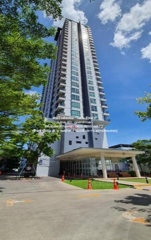 คอนโดมิเนียม Chewathai Ramkhamhaeng อสังหาริมทรัพย์ดี เป็นคอนโดพร้อมอยู่ มีการตกแต่งภายในเพิ่มเติมได้แบบเรียบหรู และมีทำเลสวยสามารถมองเห็นวิวเมือง พร้อมพื้นที่ส่วนกลาง และสิ่งอำนวยความสะดวกครบครัน ทั้งสระว่ายน้ำ ห้องออกกำลังกาย สวนพักผ่อนขนาดใหญ่ ใกล