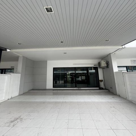 P518  ให้เช่า ทาวน์โฮม 3 ชั้น โครงการ ทรีโอ ร่มเกล้า Trio Romklao ถนนร่มเกล้า